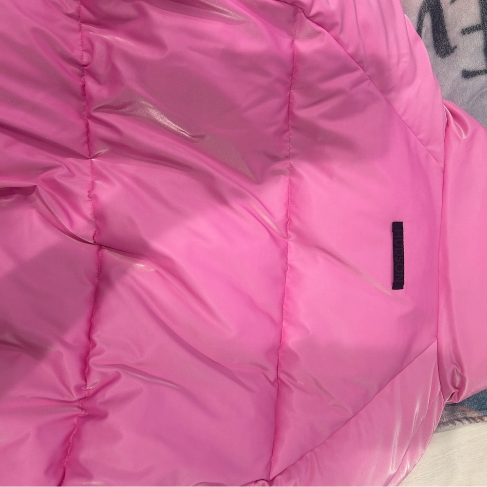 Brand new Hudson, hot pink cropped puffer